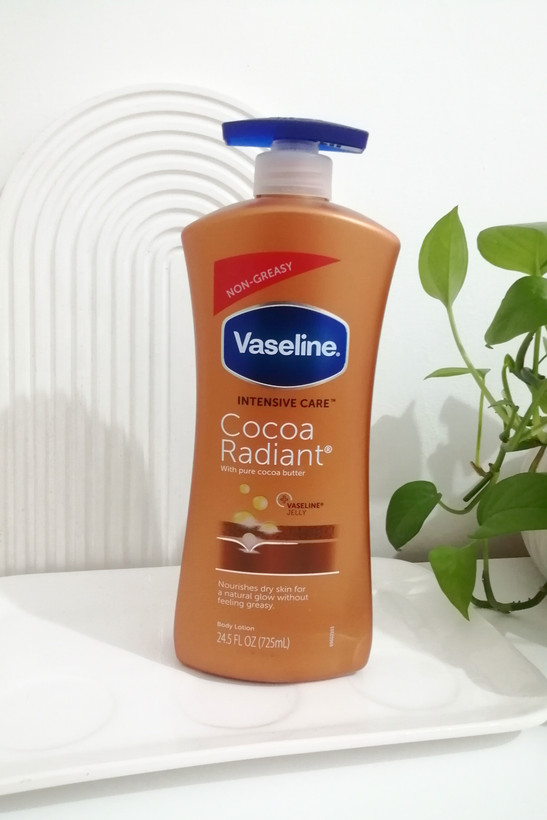 لوسیون بدن پمپی  مدل COCOA Radiant حجم 725 میل